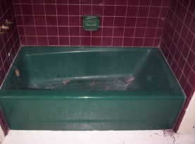 Bath Tub Refinishing Before