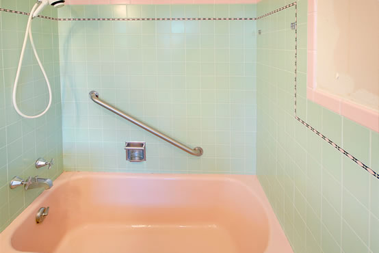 Bathtub Refinishing Cost